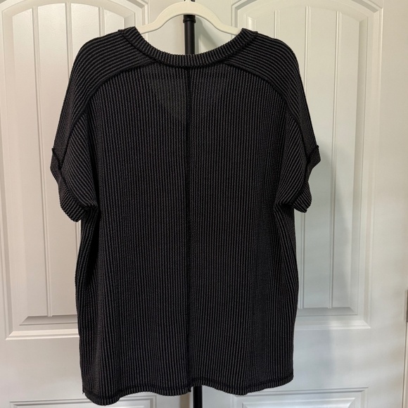 Zenana Top - Picture 2 of 4